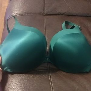 Victoria secret bra. 34DD